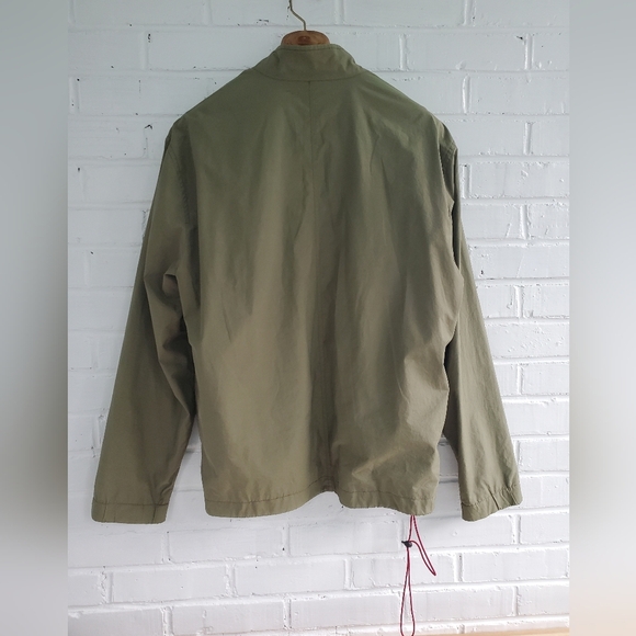 Saks 5th Ave 5/48 Men's windbreaker jacket. Olive green. Size MEDIUM - Picture 8 of 10